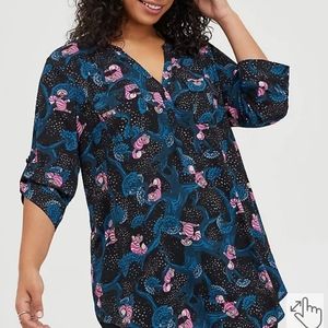 Torrid size 3 Cheshire cat shirt nwt